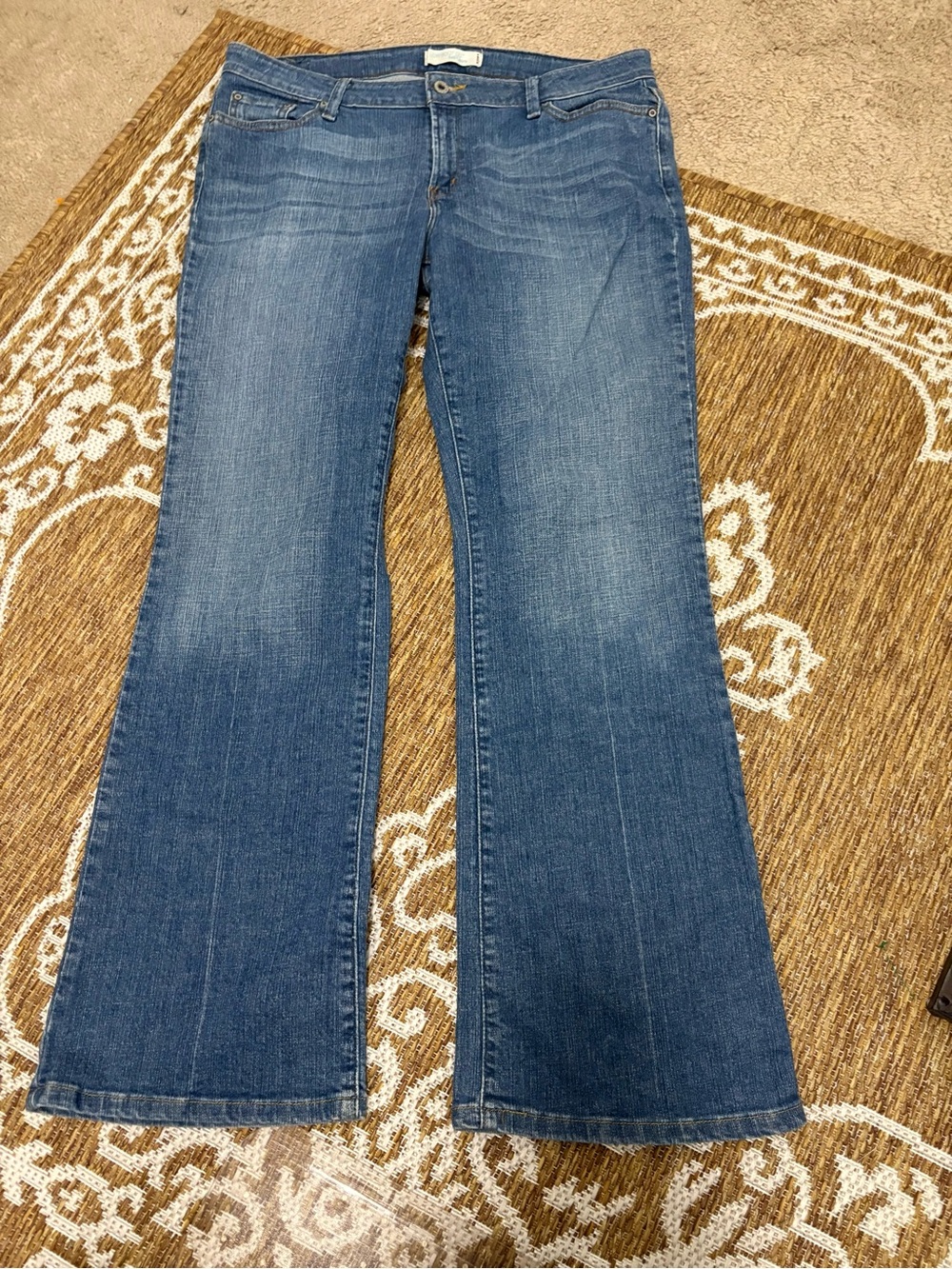 Levi's 545 Low Boot Cut Jeans Women's Size 16M Blue Stretch Medium Wash Denim